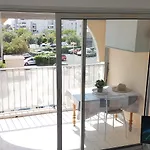 Apartment Climatise Avec Loggia Et Parking A 200m De La - Fr-1-338-442 *
