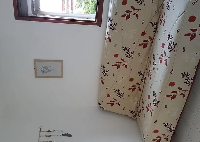 Climatisé Avec Loggia Et Parking à 200m De La - Fr-1-338-442