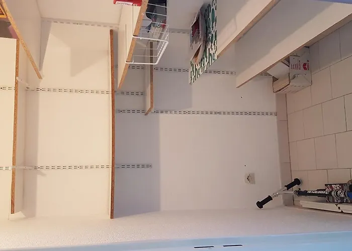 Apartamento Climatisé Avec Loggia Et Parking à 200m De La - Fr-1-338-442 Sète